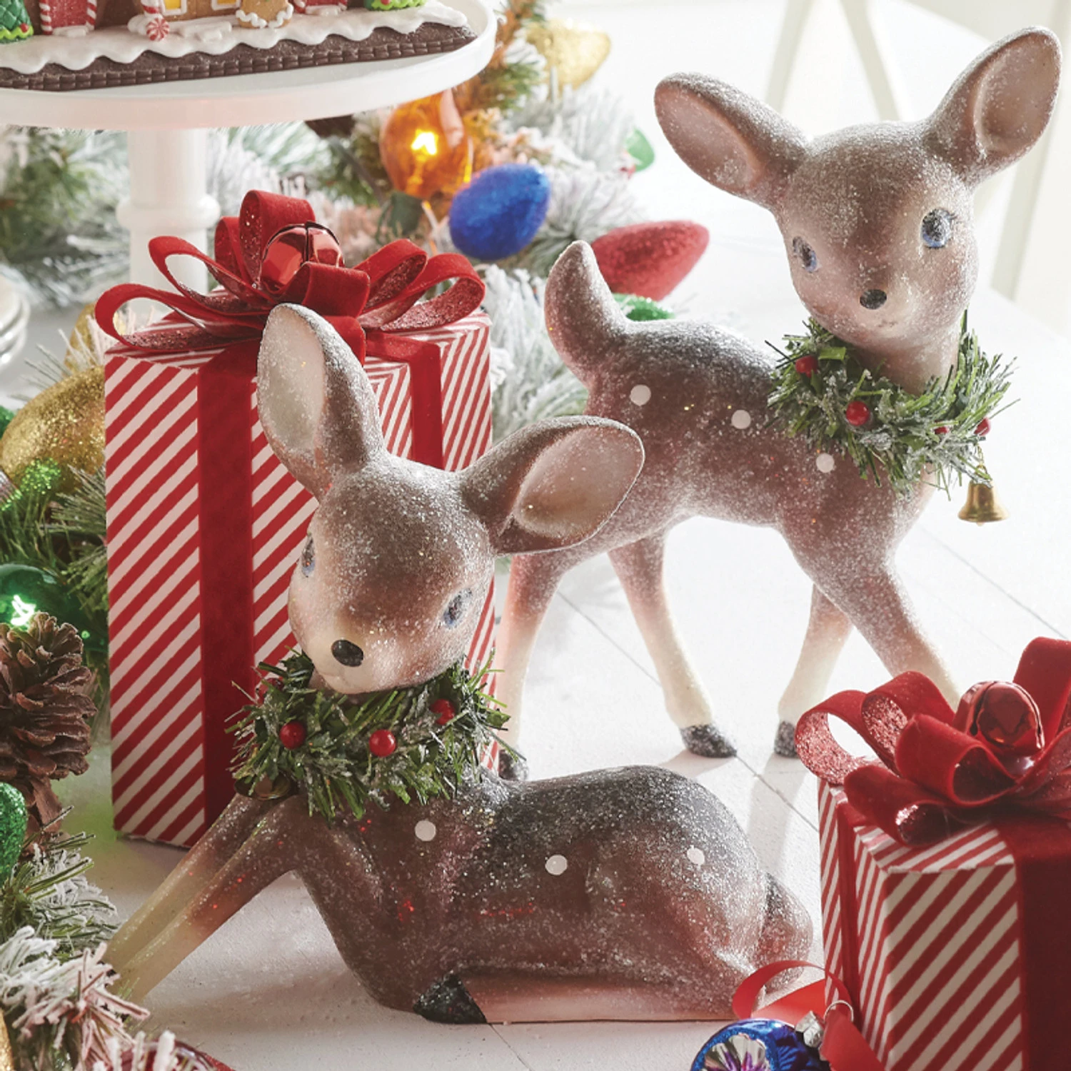 Raz Set Of 2 12.75" Large Reindeer With Bottle Brush Wreath Christmas Figure 4212557 3 Raz Set Of 2 12.75" Large Reindeer With Bottle Brush Wreath Christmas Figure 4212557