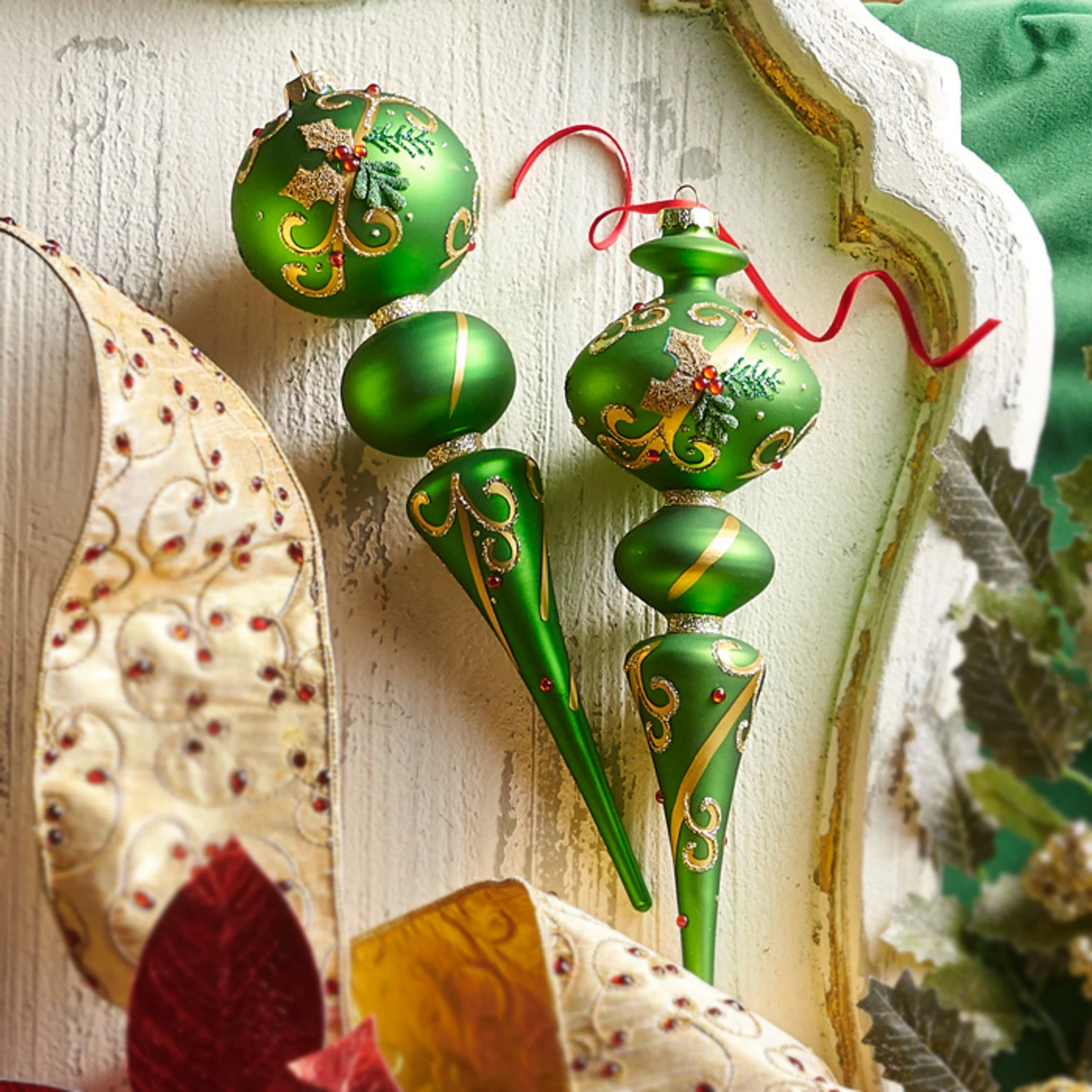 Raz 11.5" Large Green Holly Leaf Finial Glass Christmas Ornament 4322909 3 Raz 11.5" Large Green Holly Leaf Finial Glass Christmas Ornament 4322909