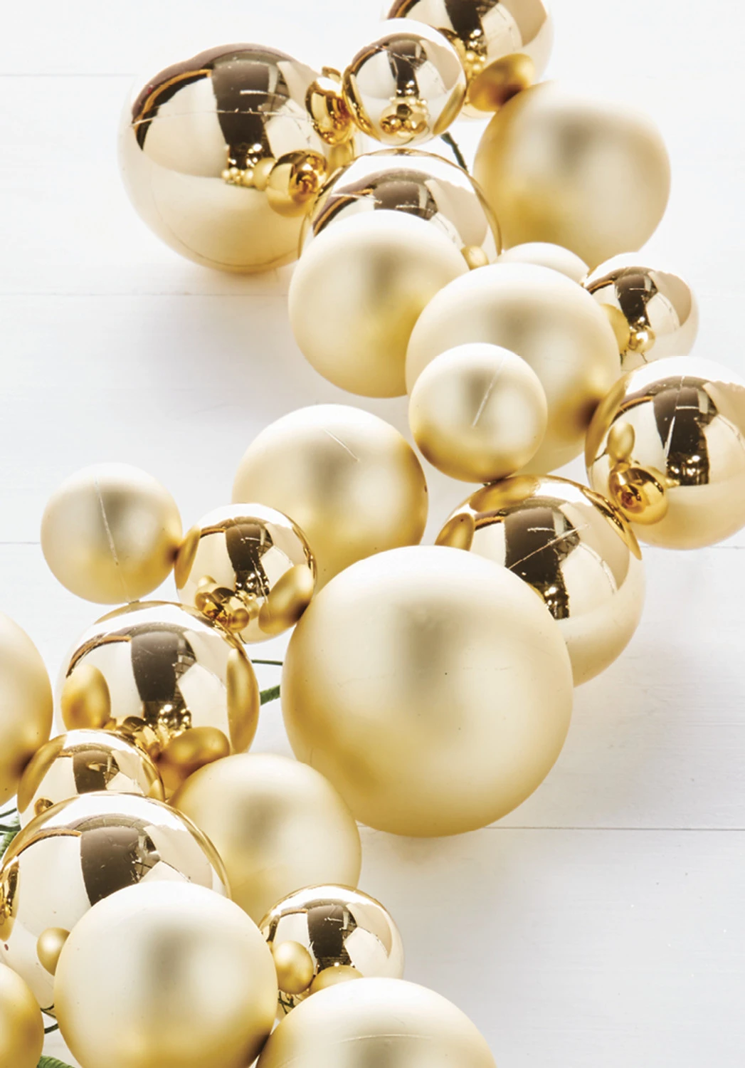 Raz 4' Gold Christmas Ball Garland G8382770 3 Raz 4' Gold Christmas Ball Garland G8382770