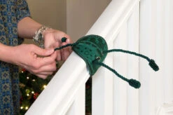 Village Lighting Bannister Protecting Garland Ties V-11099-DLX 15 Village Lighting Bannister Protecting Garland Ties V-11099-DLX -Holiday Decorations api6bslxh 42989.1646091862