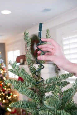 Village Lighting Universal Christmas Tree Topper Holder V-11103 -Holiday Decorations api8owufe 42796.1646091962